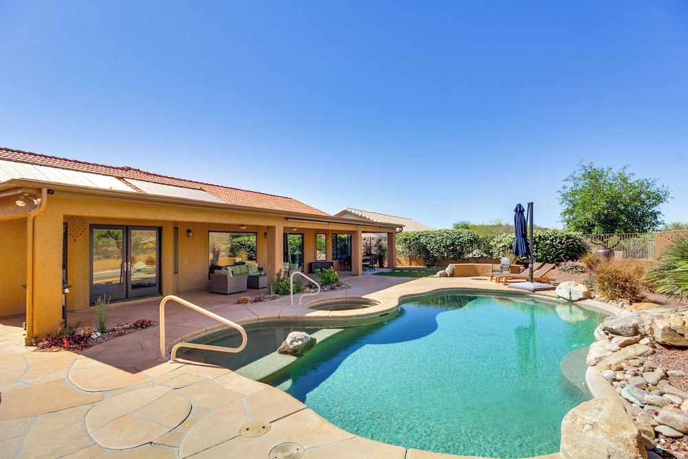 Newly Renovated Home W Pool Access In Tucson 21535088 — Catalina