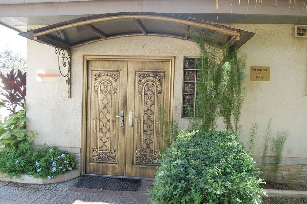 Kriscane Suites - last minute hotel in Abuja