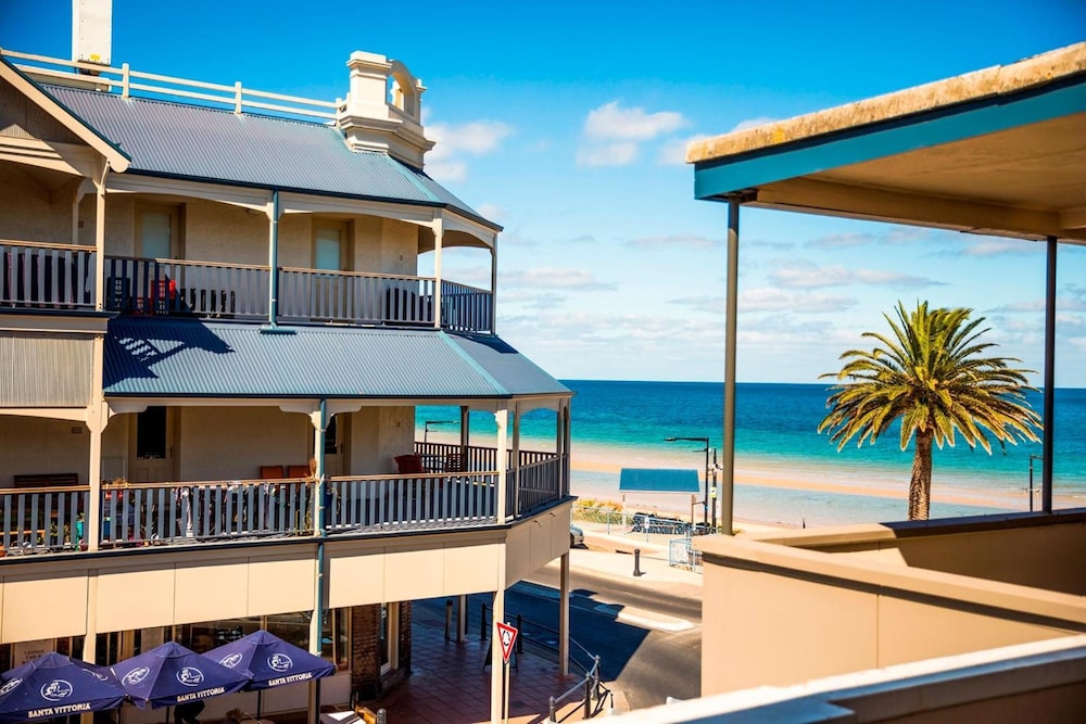 Esplanade Hotel - carbon neutral hotel in Brighton