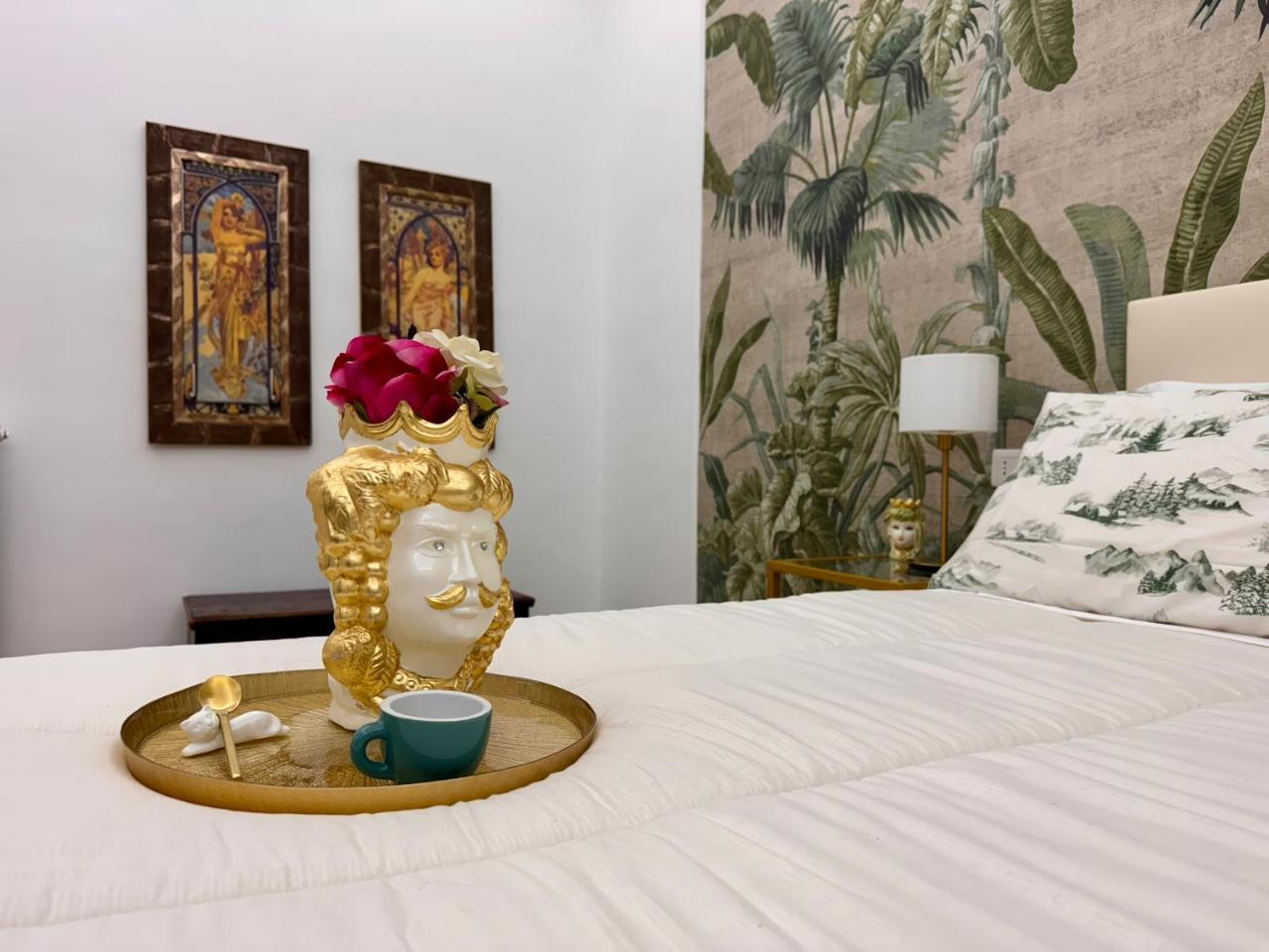 I Mori Della Rotonda Holiday House — 4-Star Luxury Hotel in Catania, Italy