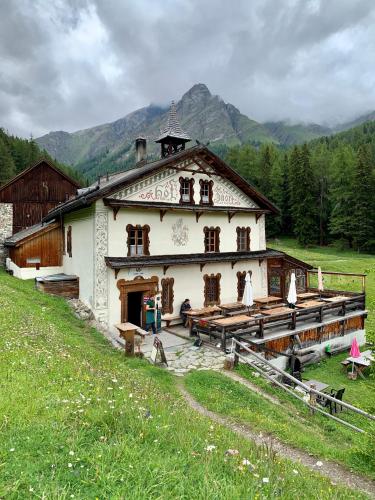 Hof Zuort in Scuol, Switzerland