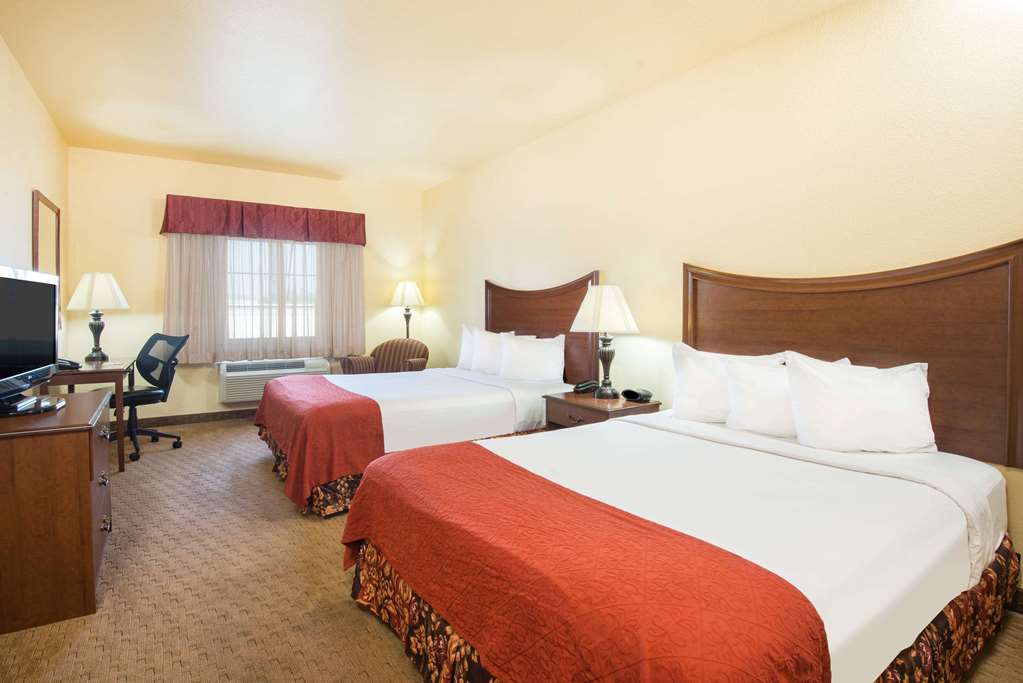 Days Inn by Wyndham Ellis - photo 9