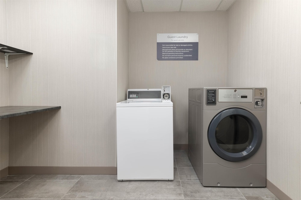 Hilton Garden Inn Ontario Rancho Cucamonga - photo 40