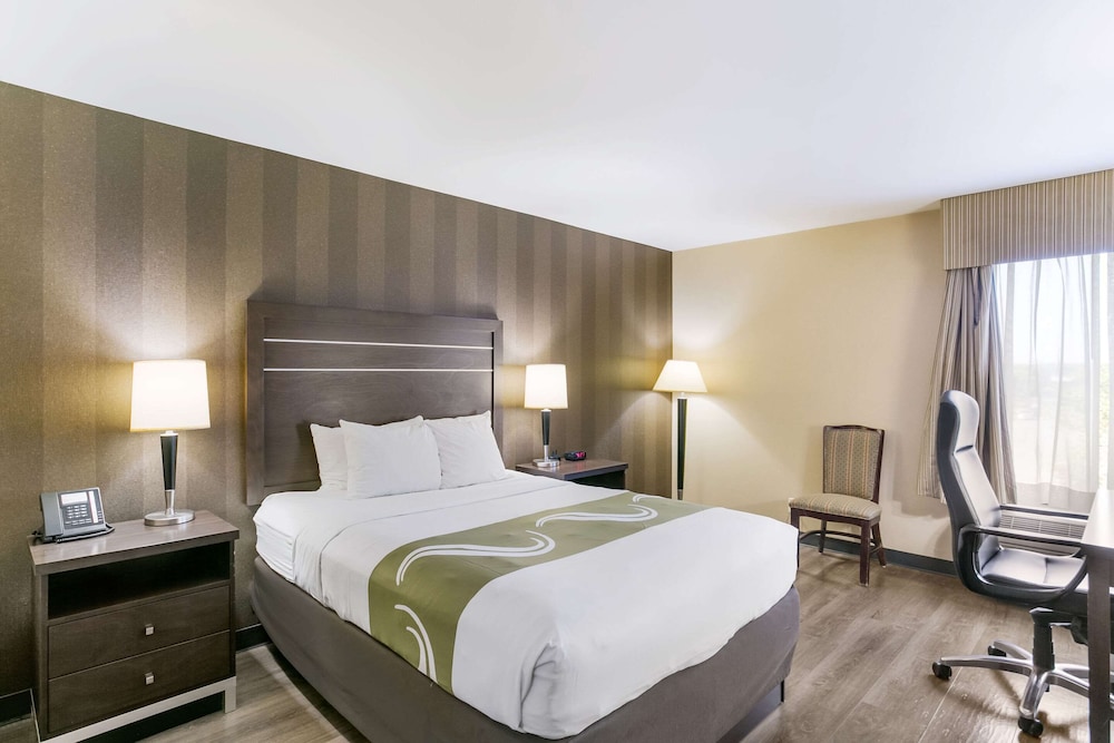 Quality Inn & Suites Bel Air I 95 Exit 77A - photo 12