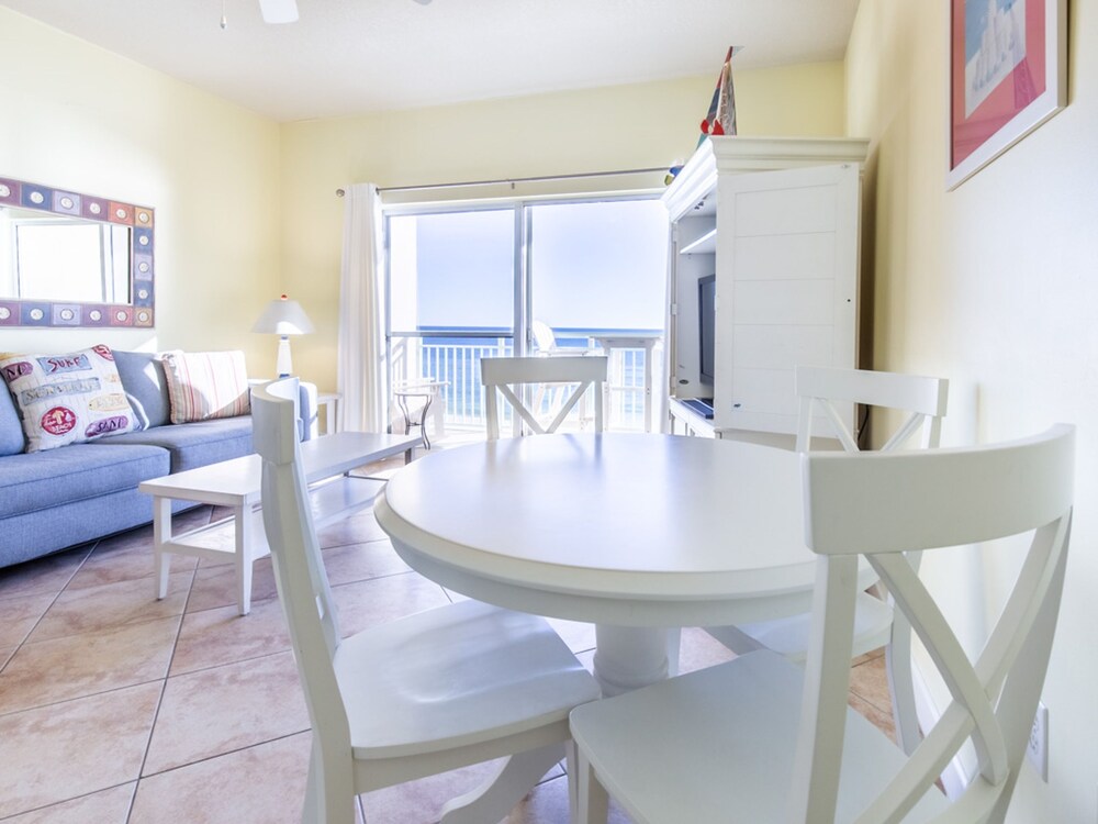 Pelican Isle 606 by RedAwning - photo 10