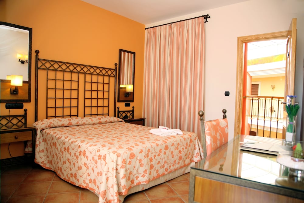 Hotel ELE Santa Bárbara — hotel in Castilleja De La Cuesta