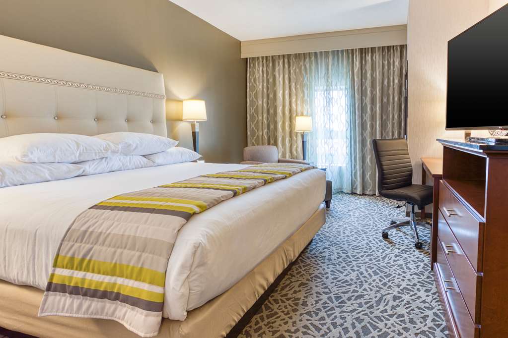 Drury Inn & Suites Cincinnati Northeast Mason - photo 11