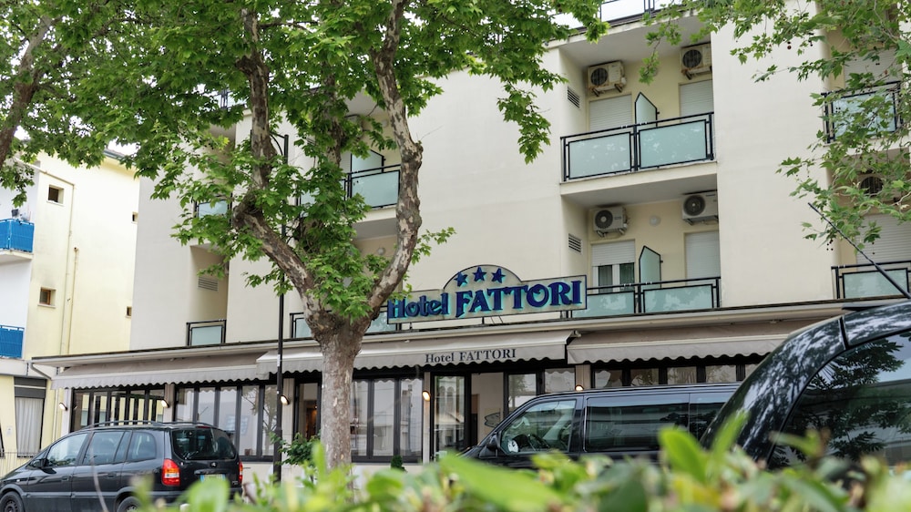 Hotel Fattori — Cesenatico