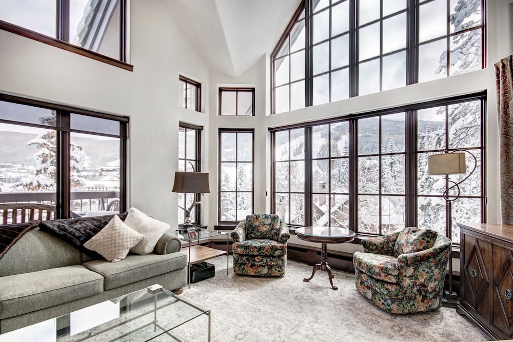 The Pines 412 — 4-Star Luxury Hotel in Avon, United States