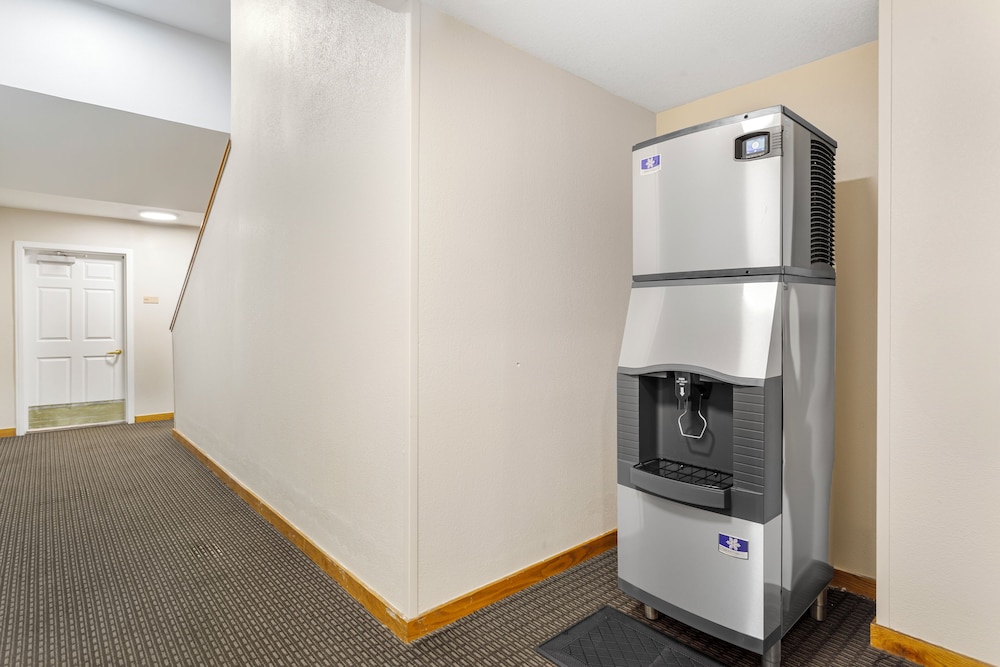 MainStay Suites Tampa Moffitt USF - photo 17