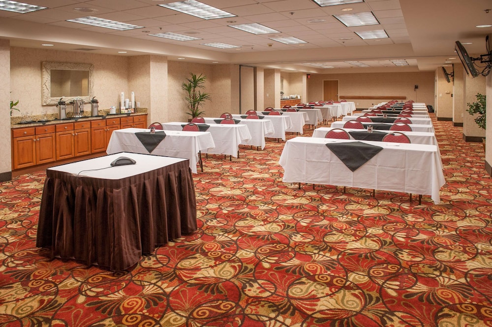 Hampton Inn Pensacola Airport - photo 81