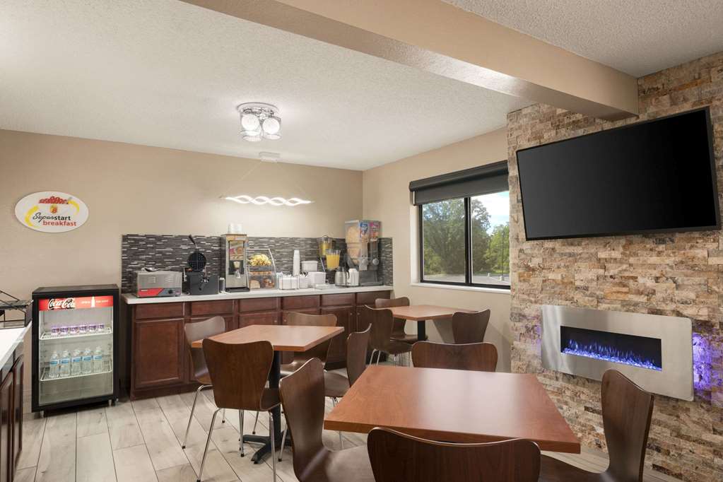 Super 8 by Wyndham Mayfield - photo 5