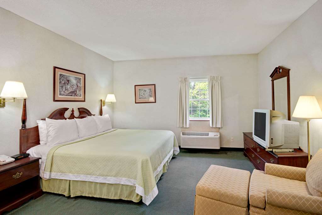 Days Inn by Wyndham Lisbon - photo 12