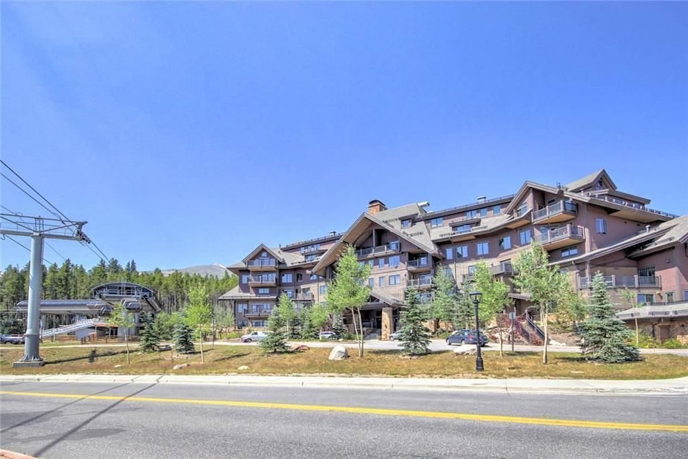 Crystal Peak Lodge 7501 — 4-Star Luxury Hotel in Breckenridge, United States