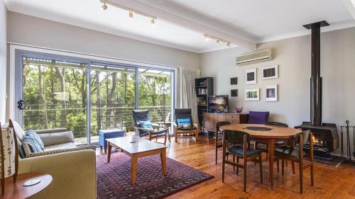 Hillside Hideaway Wifi & Pet Friendly - last minute hotel in Unknown City