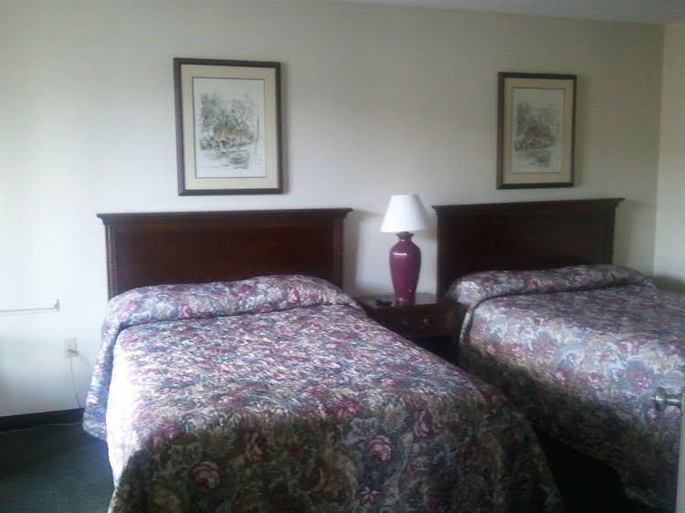 Quarterpath Inn and Suites - photo 5