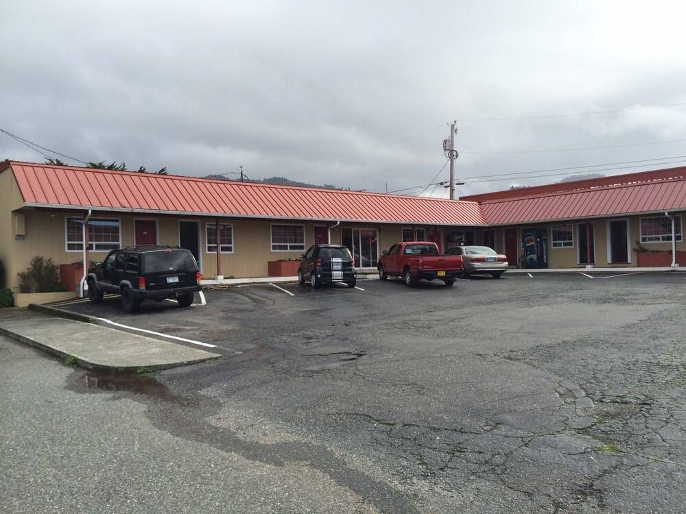 Wild Chinook Inn - photo 20