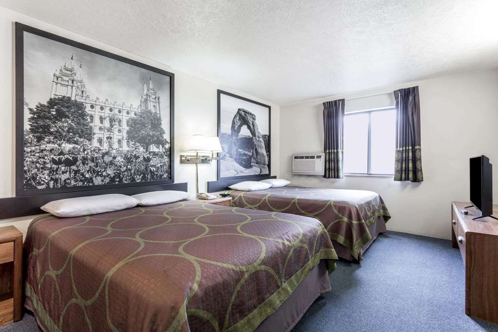 Super 8 by Wyndham Logan - photo 9