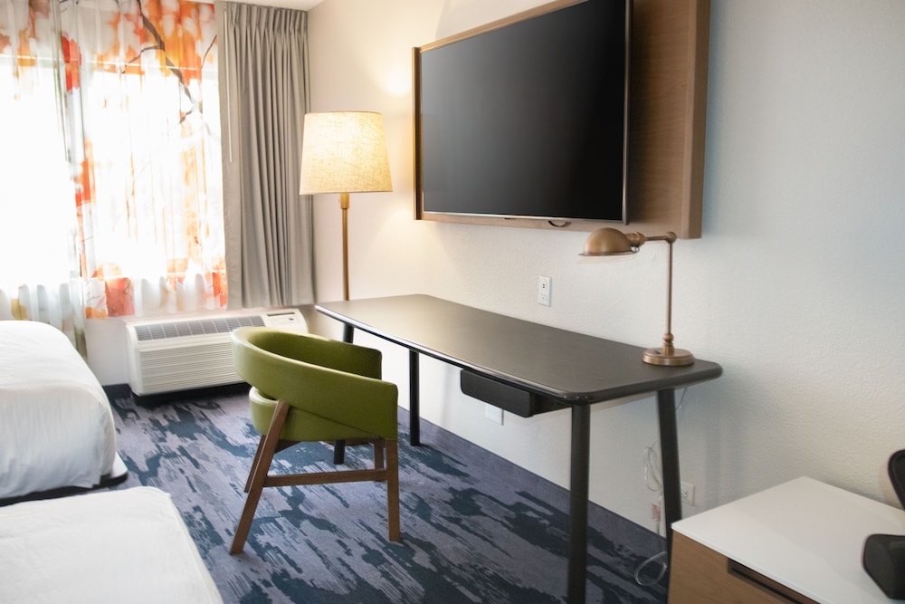 Fairfield Inn and Suites by Marriott Denver Southwest Lakewood - photo 12