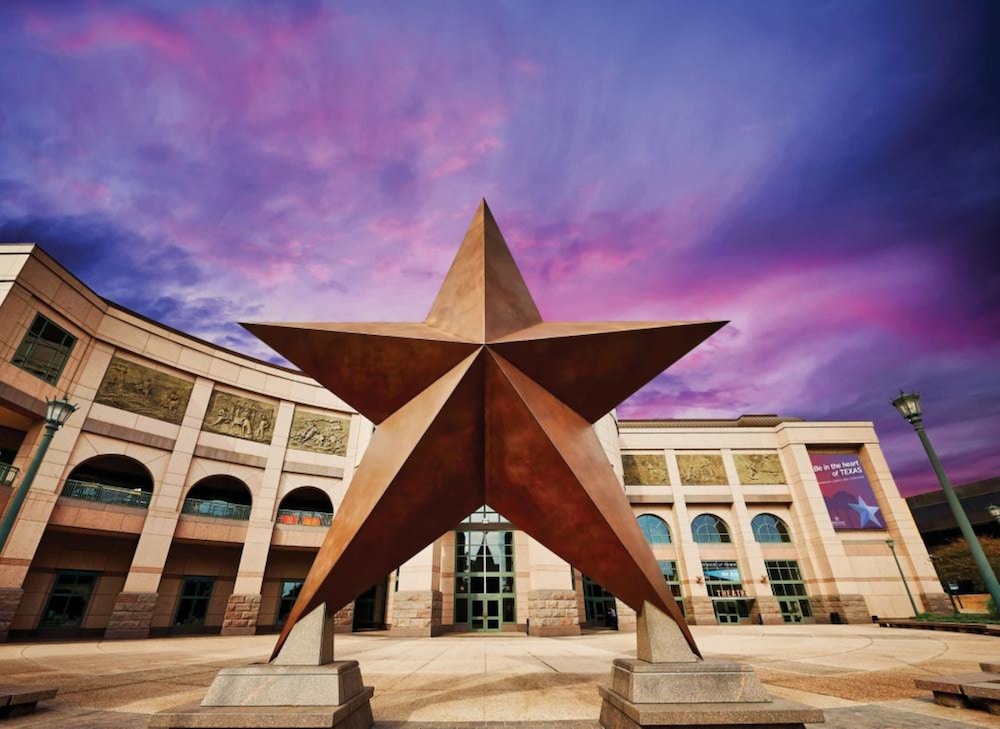 Holiday Inn Express & Suites Austin North Central by IHG - photo 54