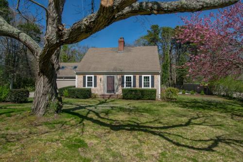 Beach Getaway With Private Backyard — Orleans