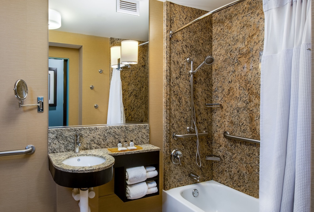 Crowne Plaza Chicago Ohare Hotel & Conf Ctr by IHG - photo 18