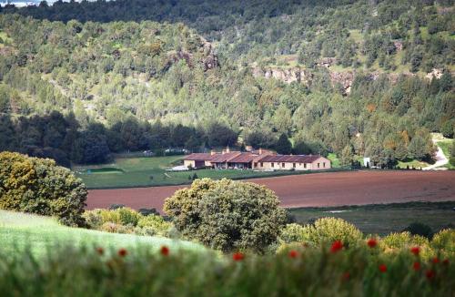 Hotel Del Verde Al Amarillo — 4-Star Luxury Hotel in Escobar De Polendos, Spain