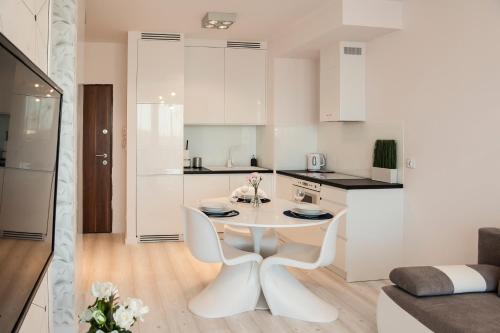 Unique 3city Apartments Ufo Apartment — 4-Star Luxury Hotel in Gdansk, Poland