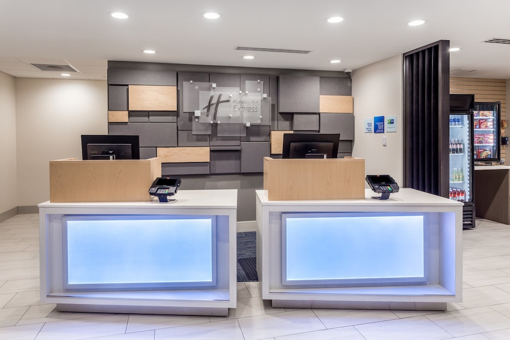 Holiday Inn Express & Suites Hammond by IHG - photo 47