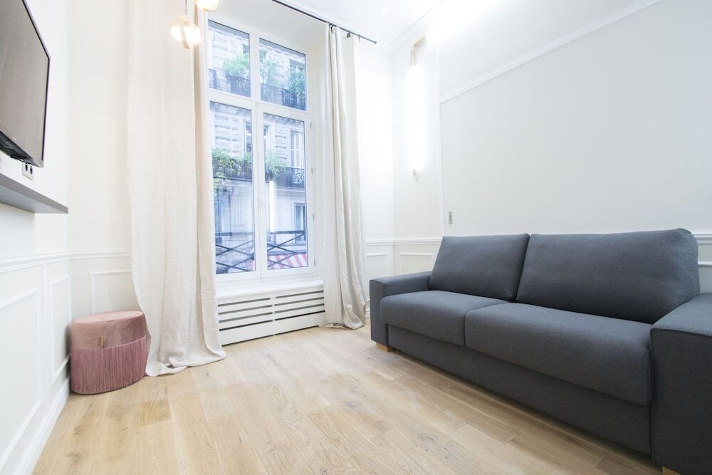 Dreamyflat Louvre museum II - last minute hotel in Paris