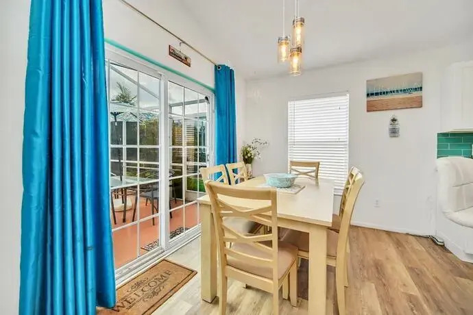 Bright Spacious Retreat With Private Pool Lanai Game Room Davenport - photo 6