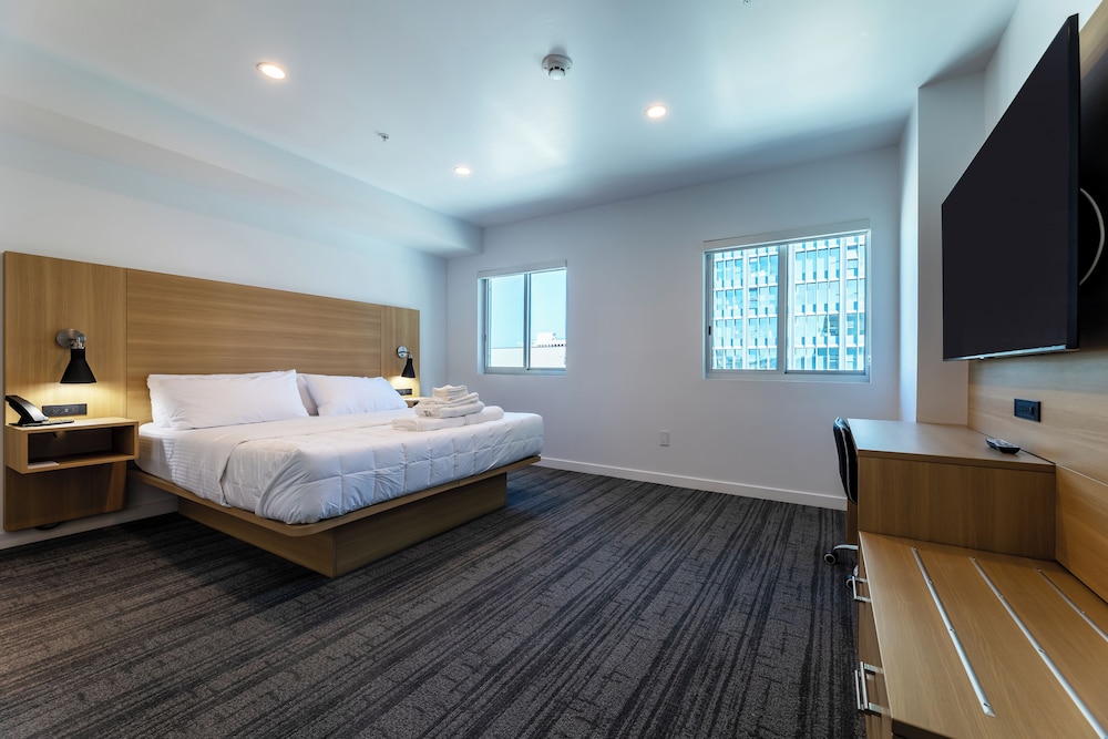 Hotel Mai Downtown Long Beach - photo 44