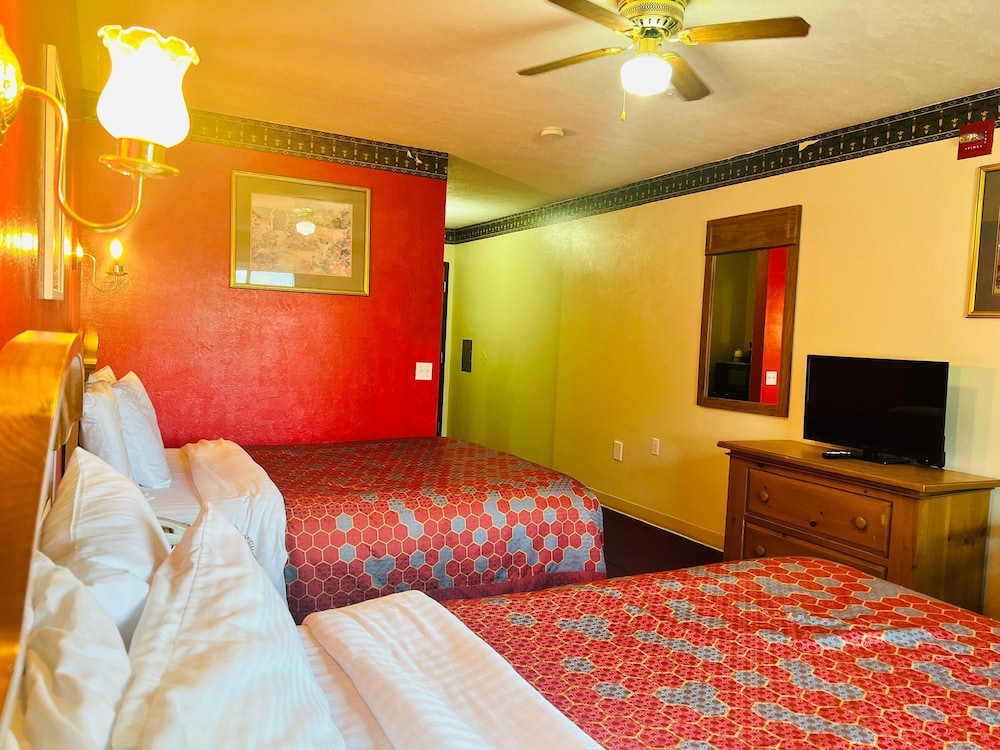 Villa Inn Motel - photo 5