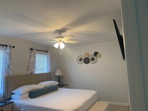 School Village Walk in shower and jetted tub in Elizabethtown, United States