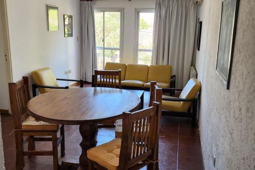 Excepcional apartamento con patio cochera y parrilla en el centro — 4-Star Luxury Hotel in Mendoza, Argentina