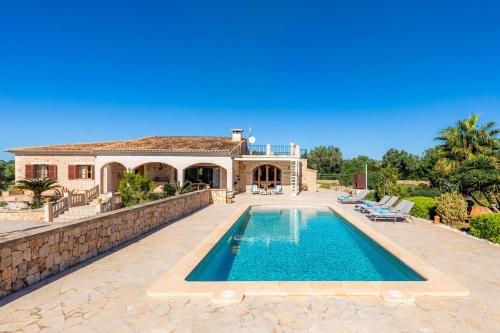 Finca Can Simonet in Santanyi, Spain
