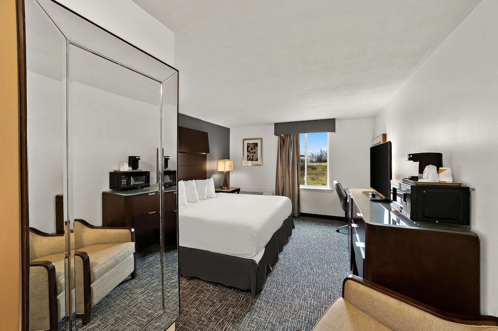 Quality Inn & Suites Caribou - photo 33