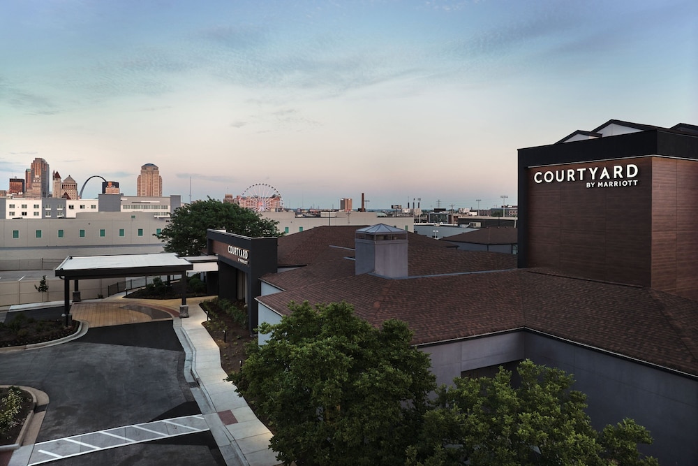 Courtyard by Marriott St. Louis Downtown West - photo 34