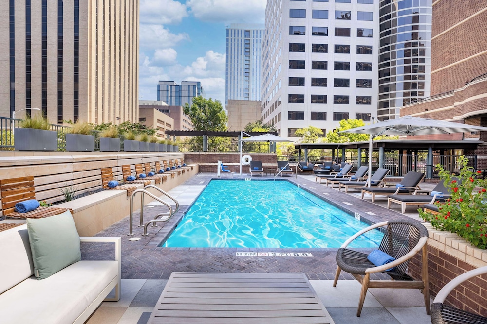 DoubleTree Suites by Hilton Austin Downtown Capitol - photo 31