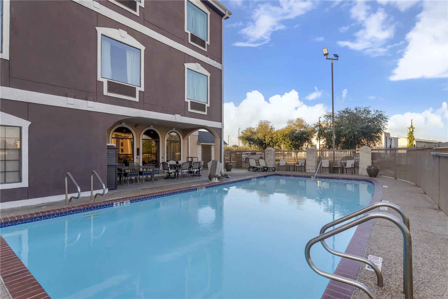 Best Western Plus Heritage Inn - photo 10