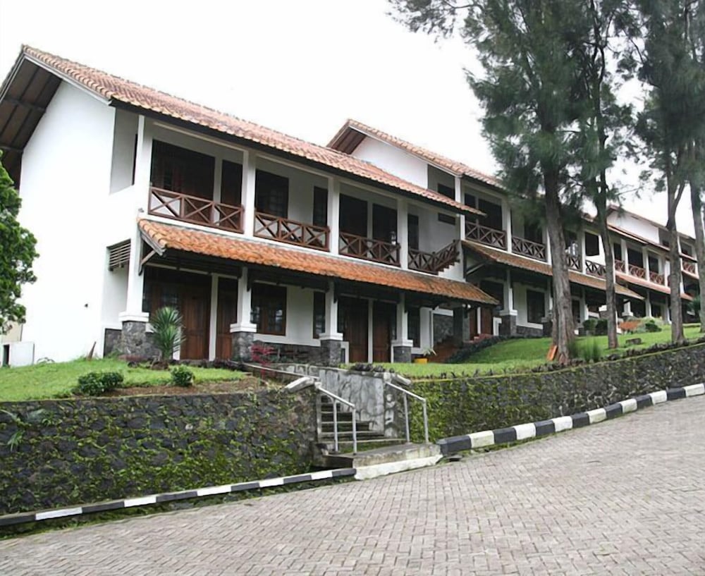 Berlian Resort - last minute hotel in Bogor