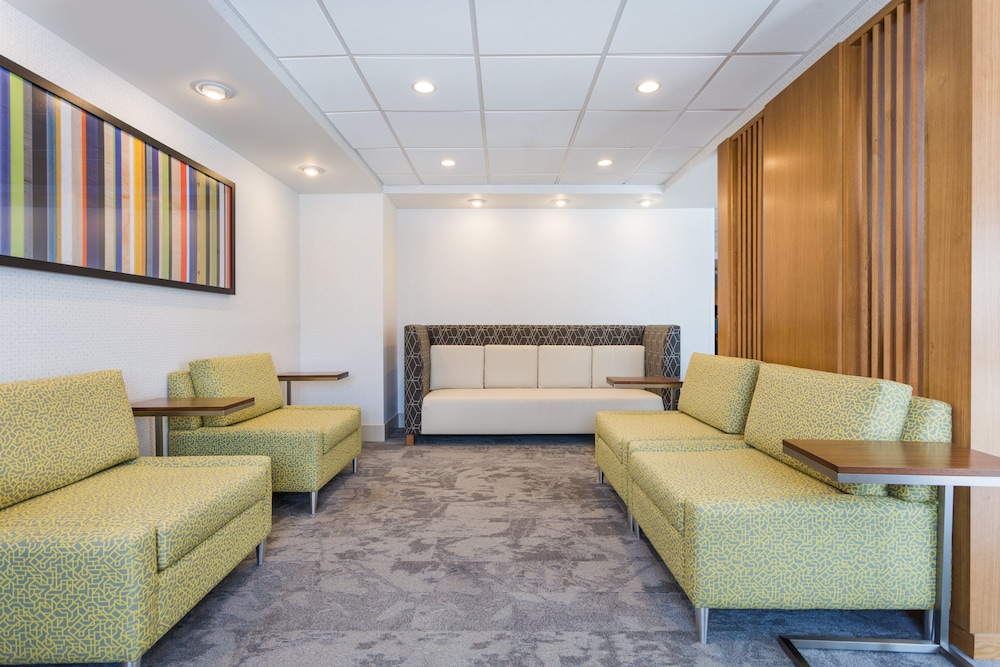 Holiday Inn Express Lorton by IHG - photo 32