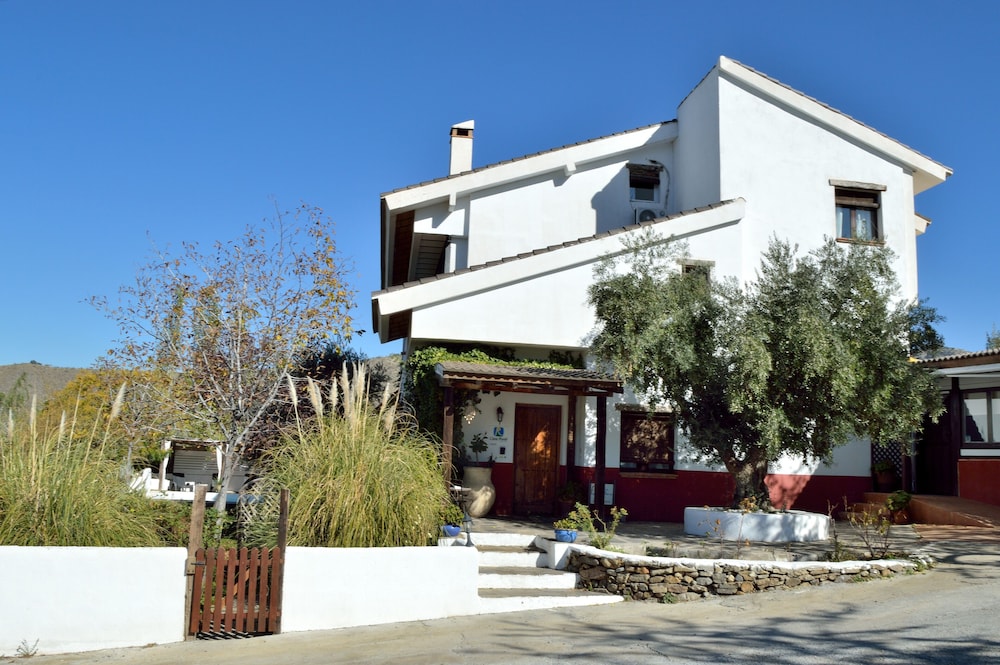 Finca Aldabra in Pinos Genil, Spain
