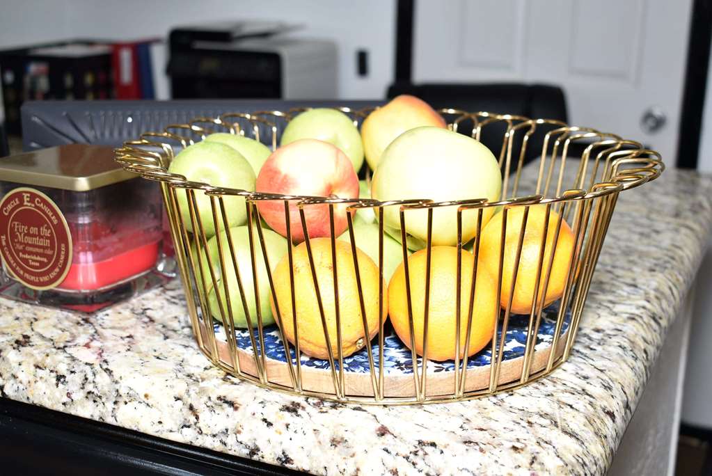 Super 8 by Wyndham Fredericksburg - photo 5