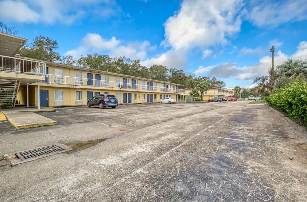 America's Best Inn Jacksonville - photo 31