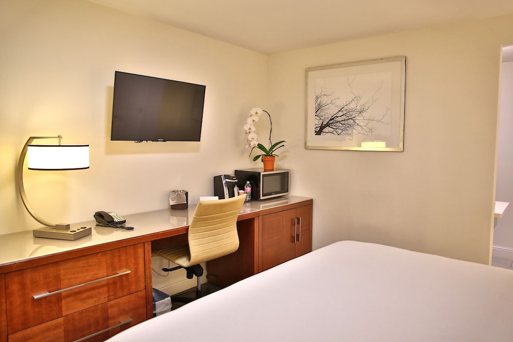 Travelodge by Wyndham Crescent City - photo 9
