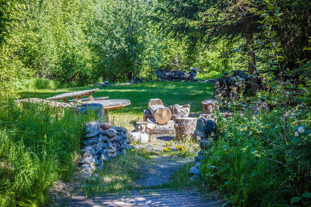 Midnight Sun Log Cabins - photo 91