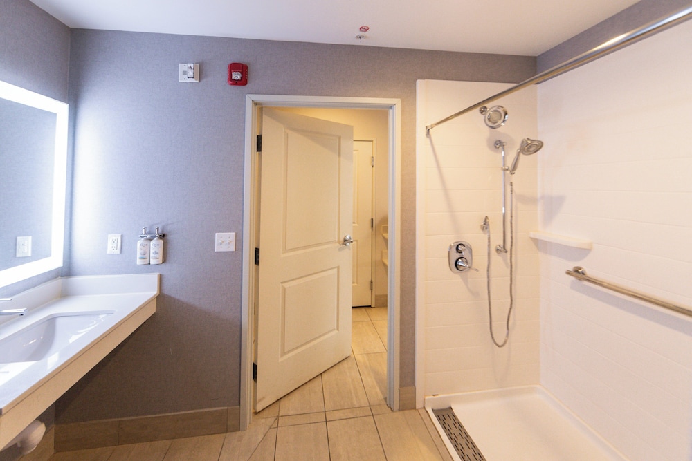 Holiday Inn Express Grand Island Niagara Falls by IHG - photo 16