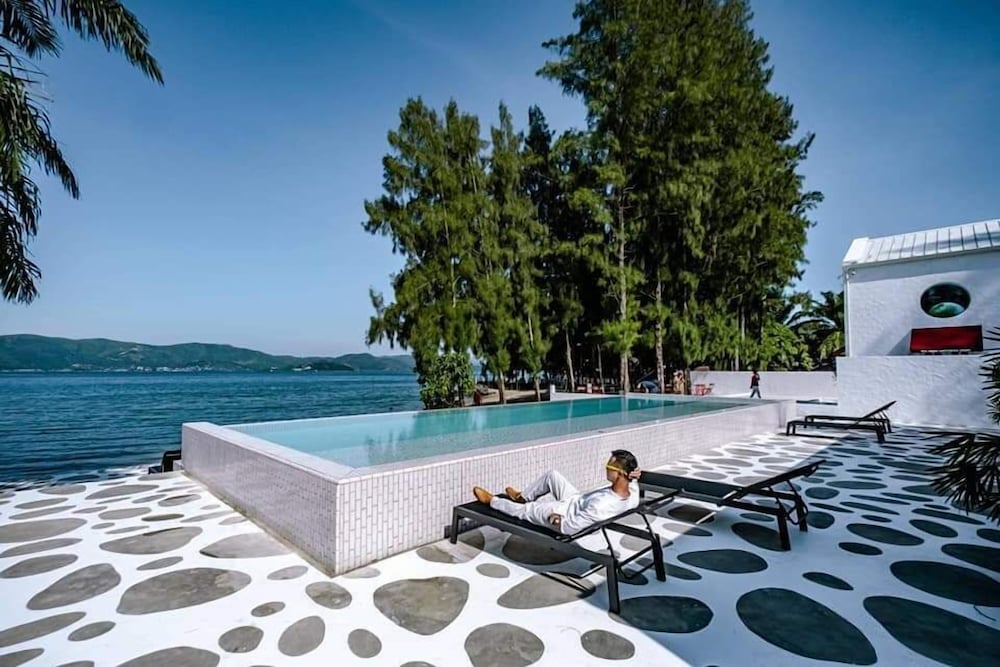 Mrs. Swan Hotel in Ranong, Thailand