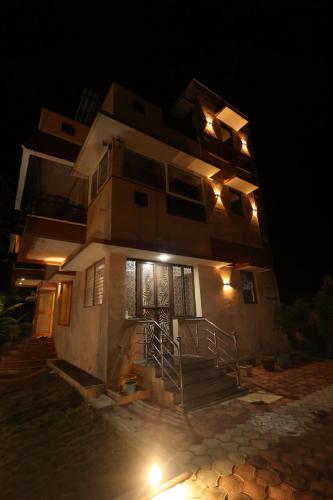 Mpark Glamping - carbon neutral hotel in Pyatigorsk